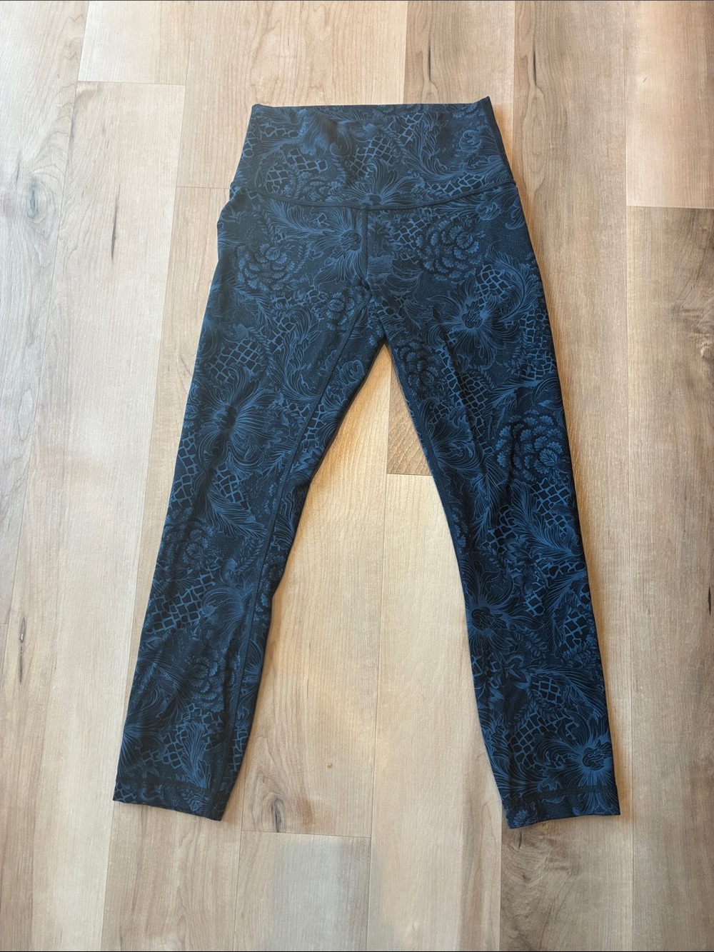 lululemon athletica Align Black Navy Tonal Floral High-Rise Leggings